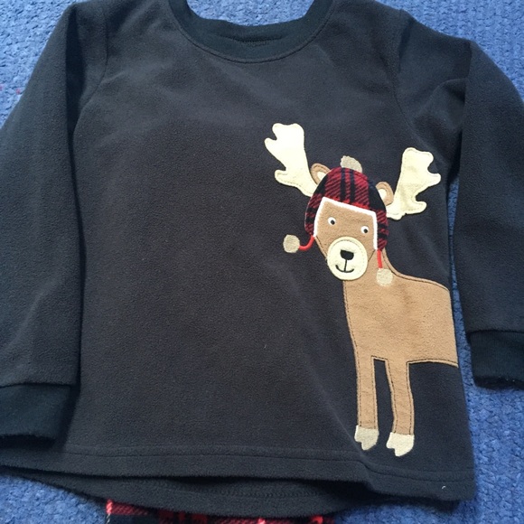 Carter’s PJs - Picture 4 of 8
